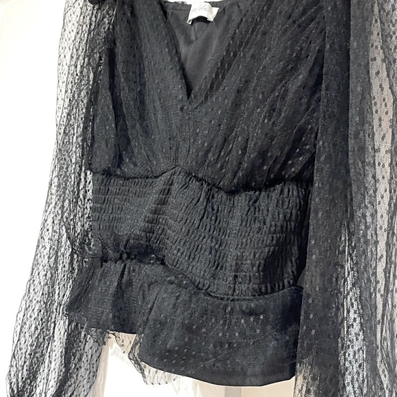 Like new juniper blu cotton/polyester top with sheer sleeves - Picture 3 of 6